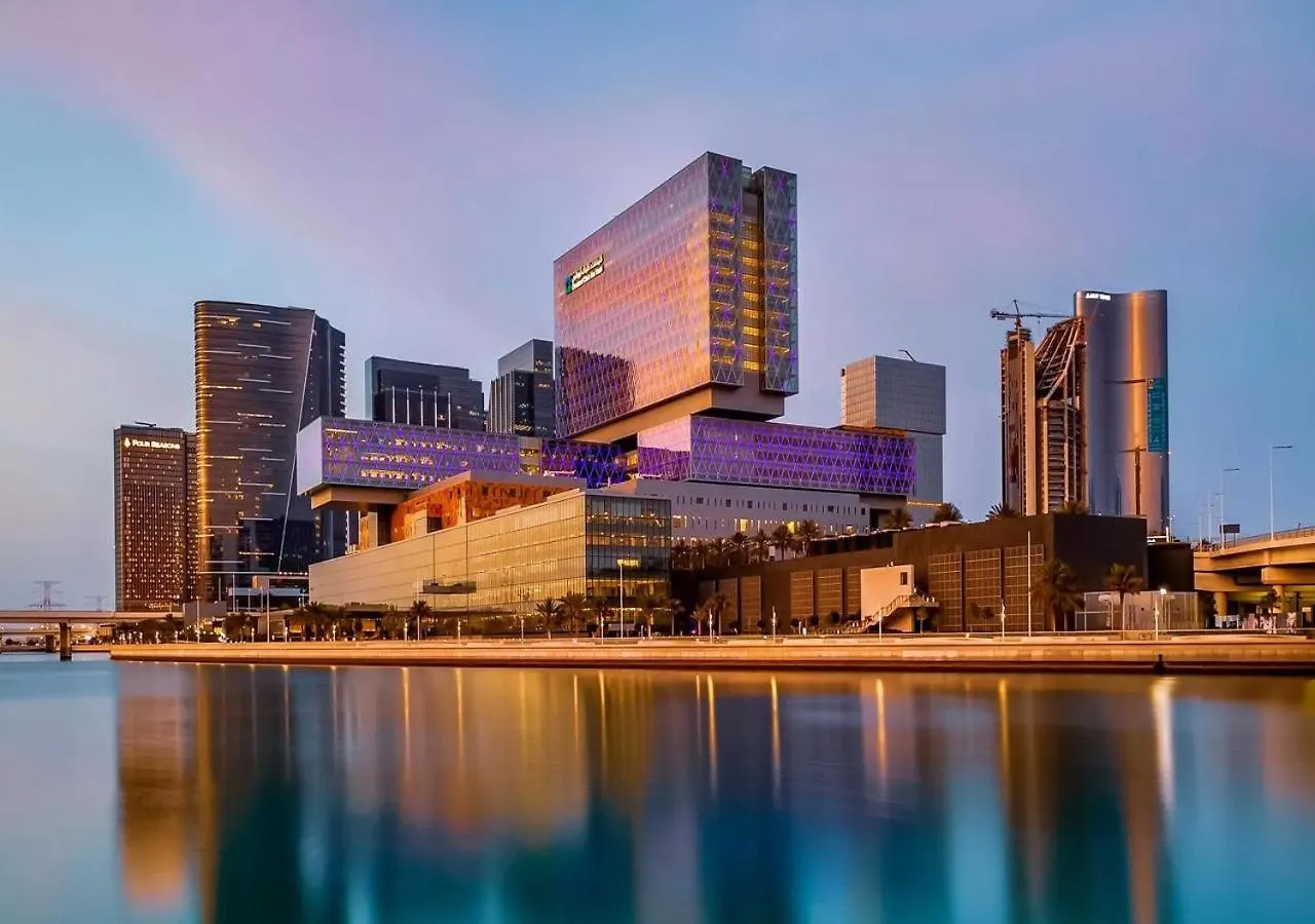 Central Stay Studio Apartment Near Cleveland And Abu Dhabi Mall 0*,